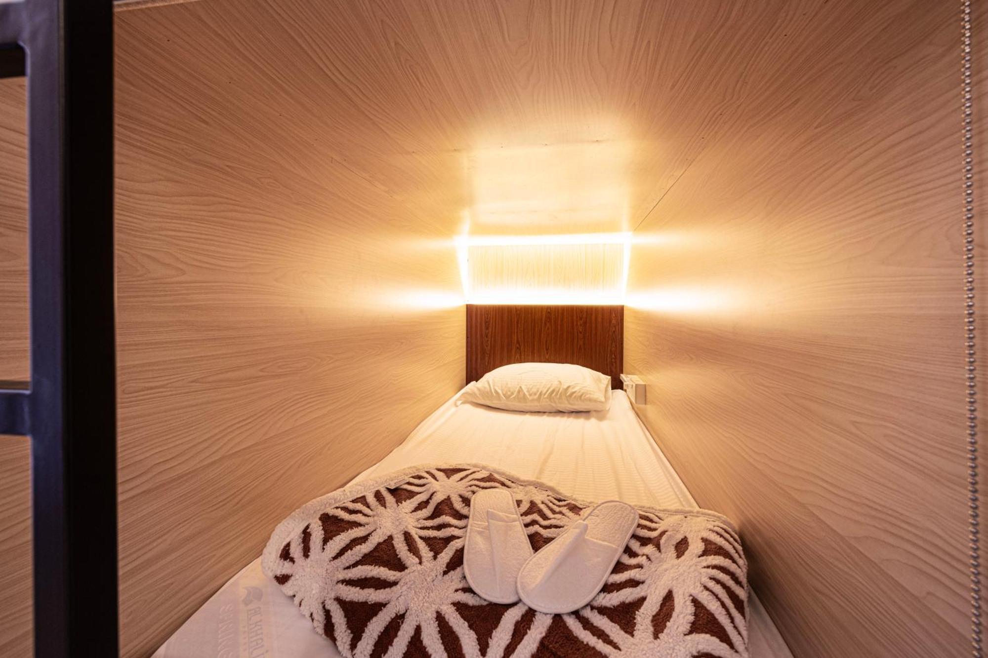 Capsule Experience Duplex - Panoramic Sea View - Nowmade La Marina Hostel Dubai Exterior foto