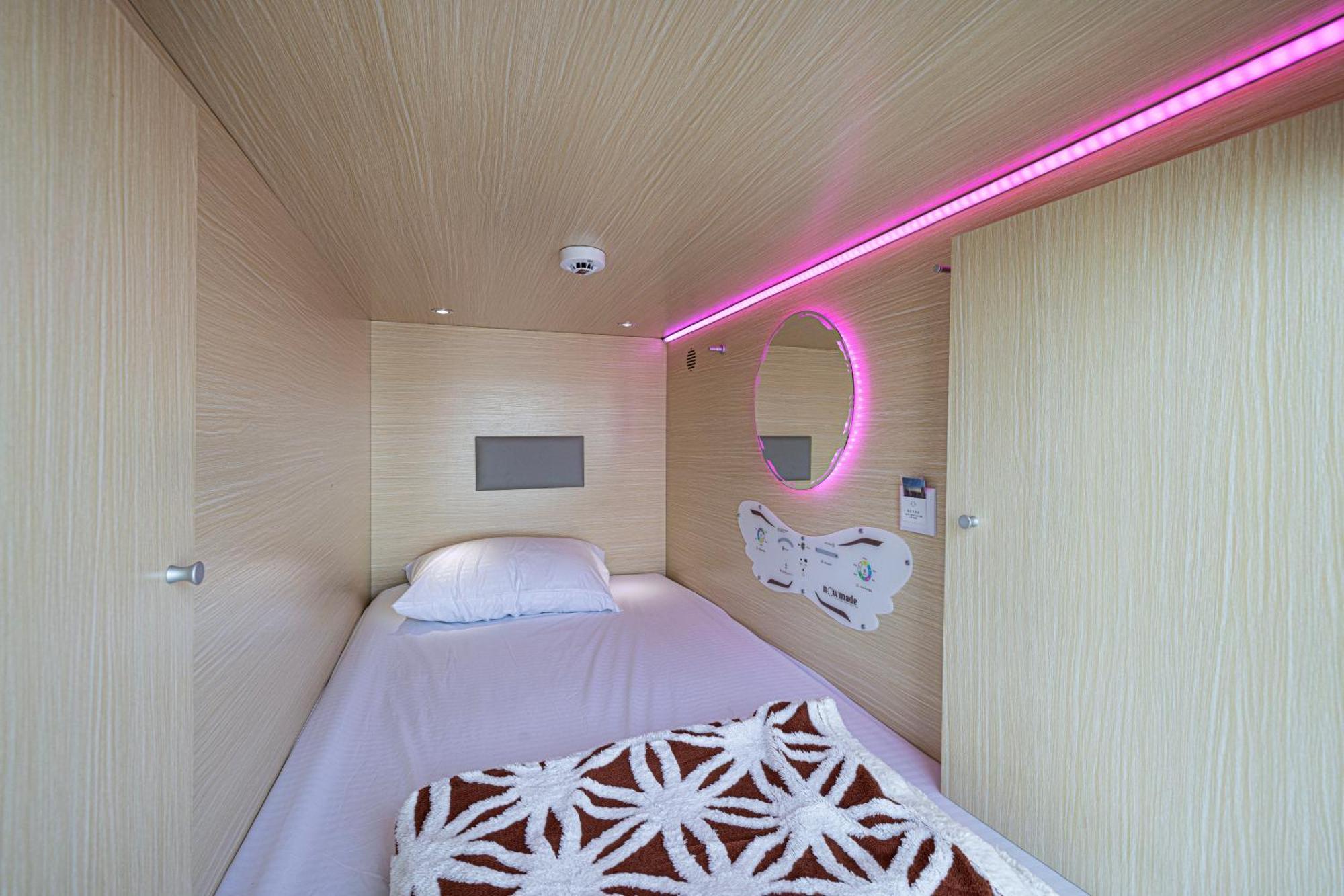 Capsule Experience Duplex - Panoramic Sea View - Nowmade La Marina Hostel Dubai Exterior foto